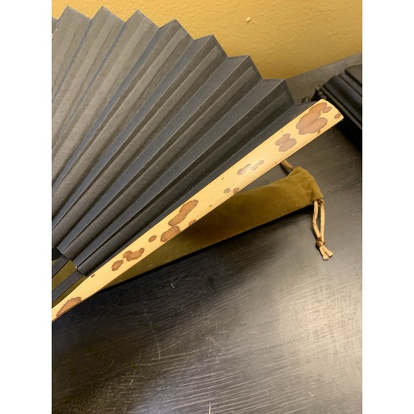 Vintage Chinese Folding Hand Fan Black Gold Kyosensu With Velvet Case - Picture 6 of 12